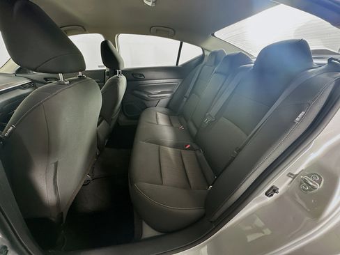 Used 2024 Nissan Altima 2.5 SV image 26