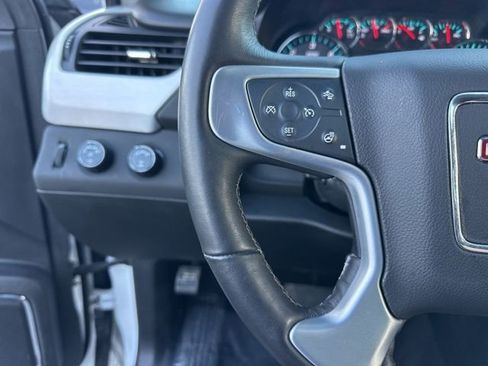Used 2018 GMC Yukon SLT AWD/4WD image 18