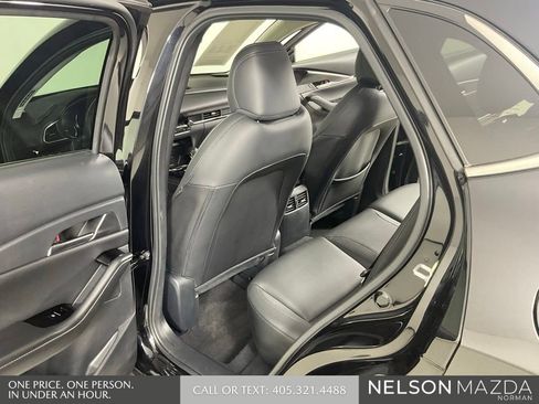 Used 2025 MAZDA CX-30 AWD 2.5 S w/ Preferred Package image 13