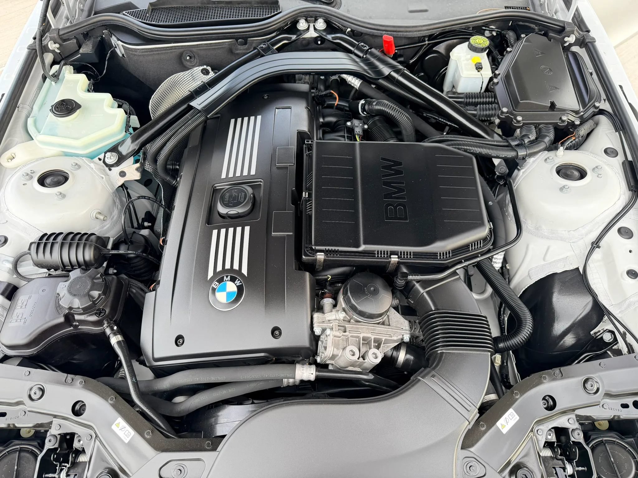Used 2013 BMW Z4 sDrive35i RWD image 9