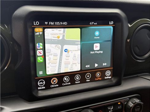 Used 2021 Jeep Gladiator Sport image 49