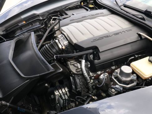 Used 2014 Chevrolet Corvette Stingray Coupe RWD image 17