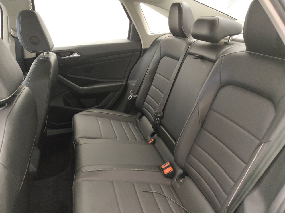 Used 2024 Volkswagen Jetta SE FWD image 18