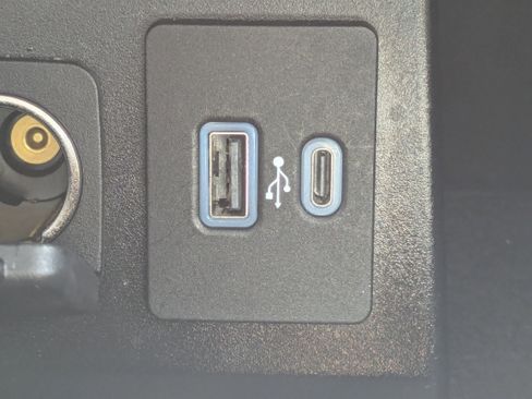 Certified 2022 Ford Explorer ST w/ Equipment Group 401A image 18