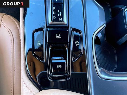 Used 2025 Lexus NX 250 FWD w/ Accessory Package (2T) image 32