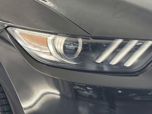 Used 2016 Ford Mustang GT Premium image 11