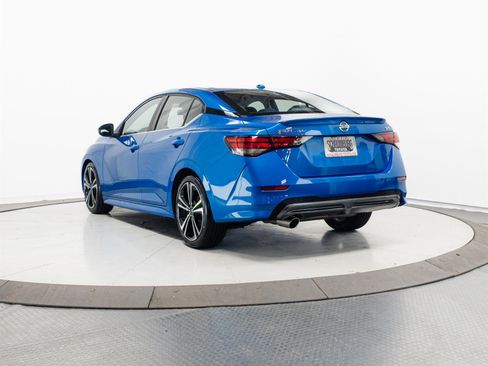 Used 2020 Nissan Sentra SR FWD image 7