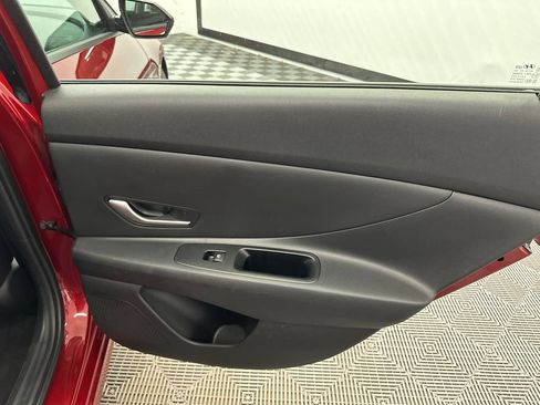 Used 2024 Hyundai Elantra SEL FWD image 16