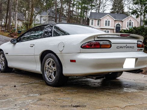 Used 1998 Chevrolet Camaro Z28 w/ Preferred Equipment Group 2 image 6