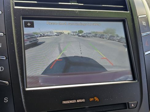 Used 2019 Lincoln MKC Reserve w/ MKC Climate Package AWD/4WD image 10