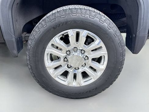 Used 2020 GMC Sierra 2500 Denali AWD/4WD image 32
