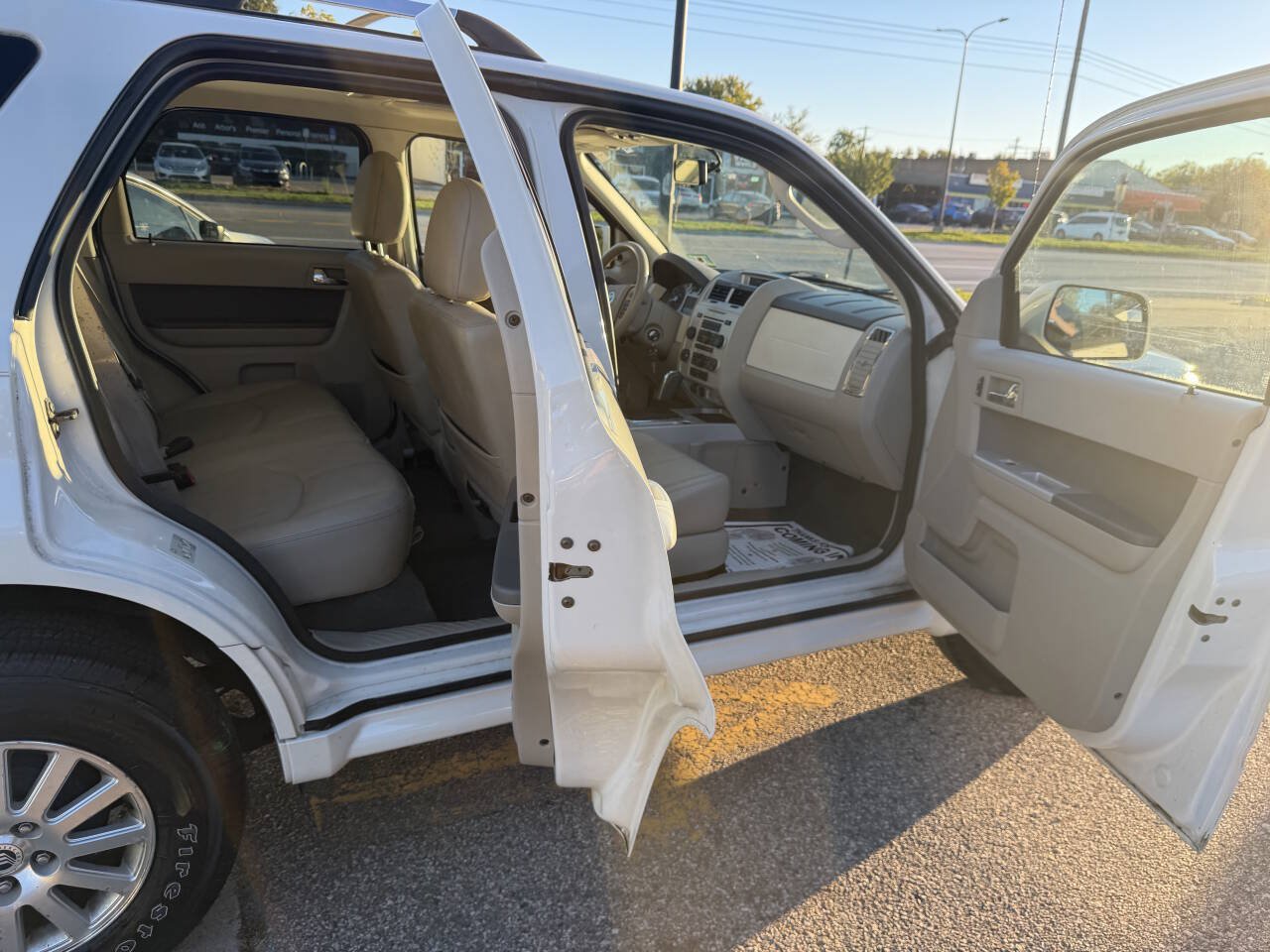 Used 2010 Mercury Mariner Premier AWD/4WD image 7