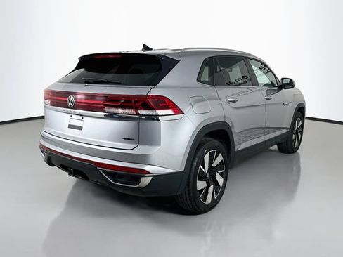 Used 2025 Volkswagen Atlas Cross Sport SE AWD/4WD image 7