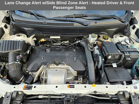 Used 2018 Chevrolet Equinox LT image 18