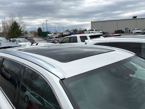 Used 2016 Toyota Highlander Limited Platinum image 7