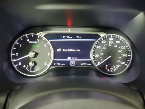 Used 2022 Nissan Sentra SR w/ SR Premium Package FWD image 26