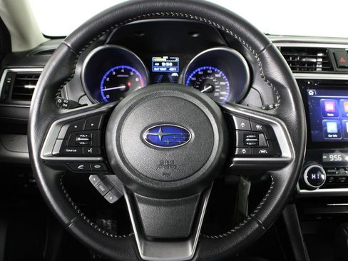 Used 2018 Subaru Outback 2.5i Premium image 8