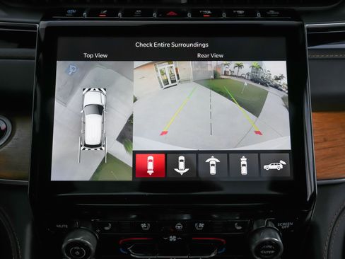 Used 2022 Jeep Grand Cherokee Summit image 15