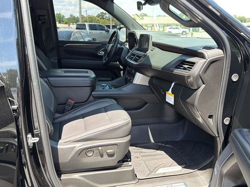 Used 2024 Chevrolet Tahoe Premier w/ Advanced Technology Package AWD/4WD image 16