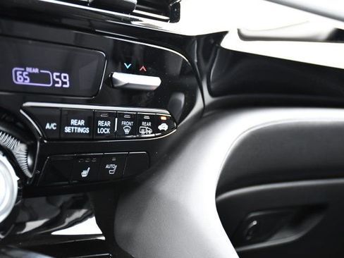 Certified 2026 Acura MDX FWD w/ Technology Package image 14