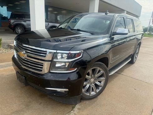 Used 2016 Chevrolet Suburban LTZ AWD/4WD image 6