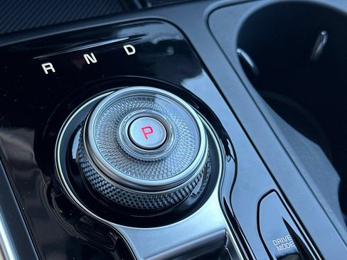 New 2026 Kia Carnival SX w/ SX Dark Edition Package FWD image 23