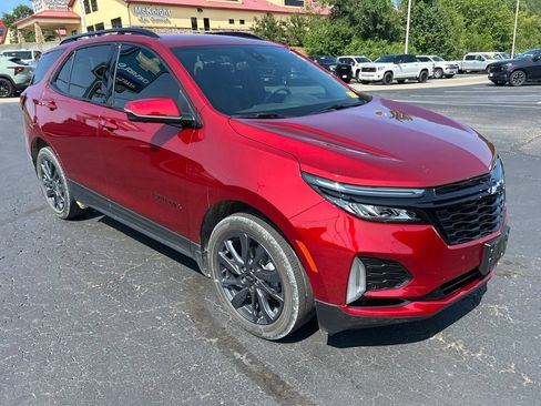 Used 2024 Chevrolet Equinox RS w/ RS Leather Package AWD/4WD image 3