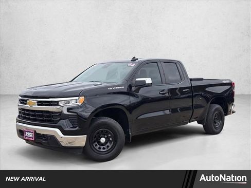 Used 2022 Chevrolet Silverado 1500 LT image 1