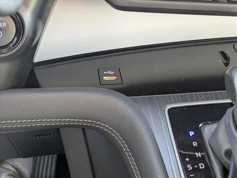 Used 2025 Toyota Sienna XLE image 14