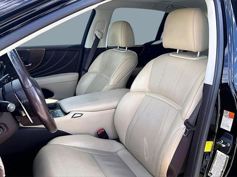 Used 2018 Lexus LS 500 w/ Accessory Package (Z2) image 26