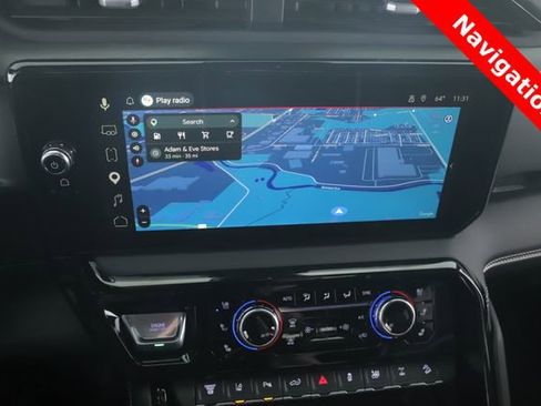 Used 2026 GMC Sierra 2500 AT4X image 5