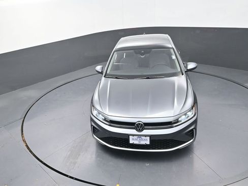 New 2026 Volkswagen Jetta SE image 13