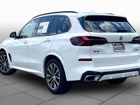 Used 2024 BMW X5 xDrive40i w/ Executive Package AWD/4WD image 12