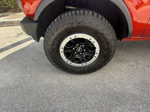 Used 2022 Ford Bronco Big Bend w/ Sasquatch Package image 31