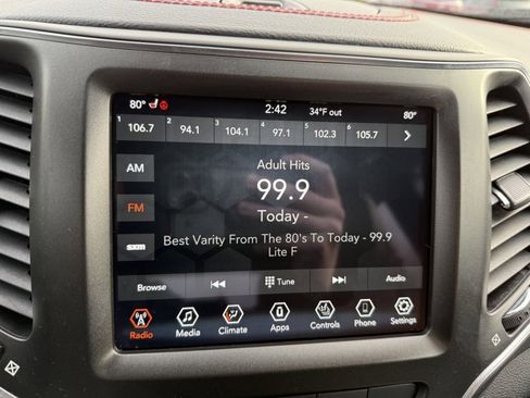 Used 2022 Jeep Cherokee Trailhawk w/ Trailer Tow Group image 21