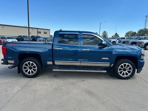 Used 2018 Chevrolet Silverado 1500 High Country AWD/4WD image 34