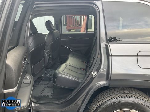 Used 2022 Jeep Grand Cherokee Limited 4xe image 7