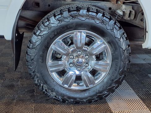 Used 2012 Ford F150 Lariat w/ Lariat Chrome Pkg image 7