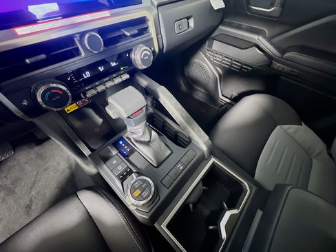 New 2025 Toyota Tacoma TRD Off-Road image 26