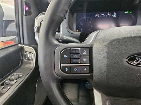 Used 2024 Ford F150 Lariat w/ FX4 Off-Road Package image 17