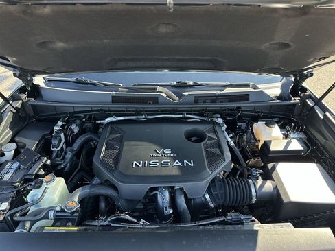 Used 2026 Nissan Armada SL image 35