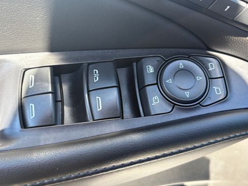 Used 2021 Buick Enclave Avenir AWD/4WD image 16
