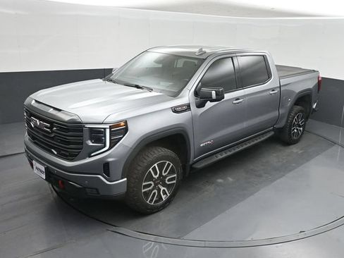 Used 2024 GMC Sierra 1500 AT4 w/ Technology Package AWD/4WD image 46