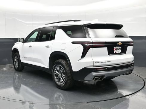 Used 2024 Chevrolet Traverse LT AWD/4WD image 10