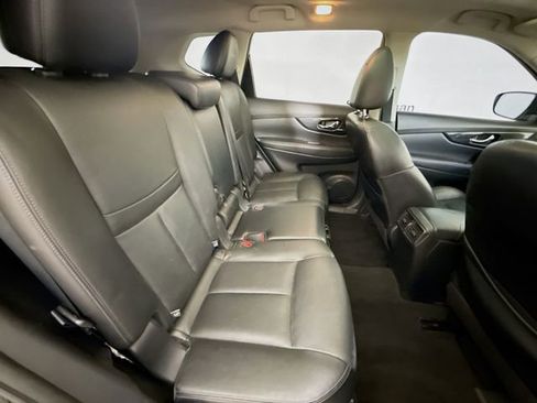 Used 2017 Nissan Rogue SL w/ SL Premium Package FWD image 28
