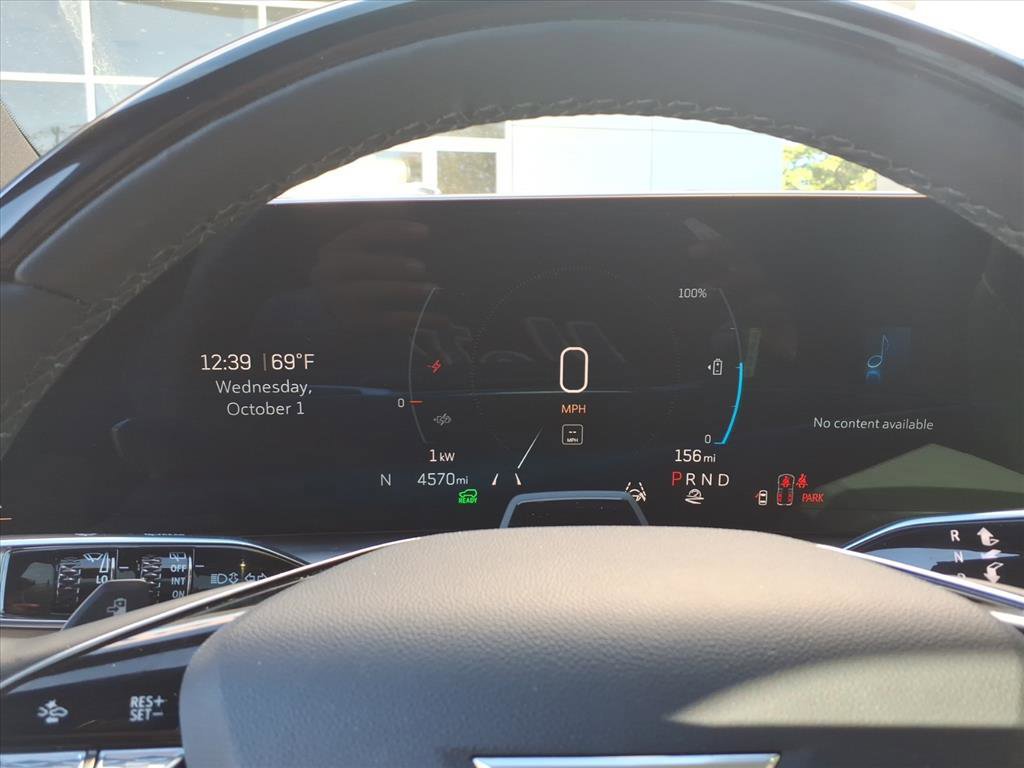 Used 2026 Cadillac Vistiq Luxury AWD/4WD image 13
