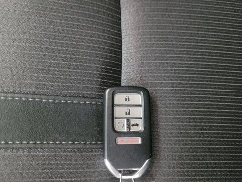Used 2018 Honda Accord EX image 32