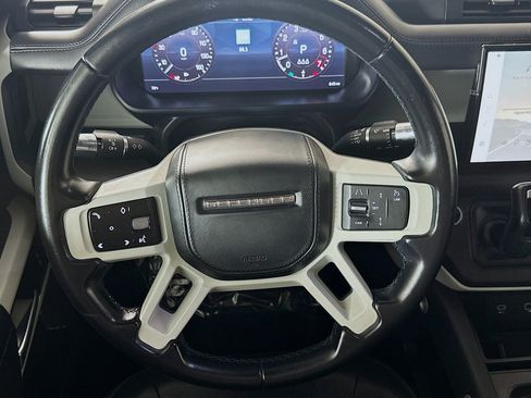 Used 2022 Land Rover Defender 90 X-Dynamic HSE AWD/4WD image 18