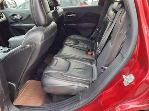 Used 2016 Jeep Cherokee Latitude w/ Comfort/Convenience Group image 11