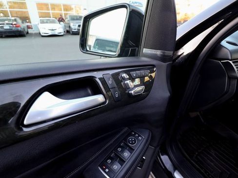 Used 2017 Mercedes-Benz GLE 350 4MATIC image 36